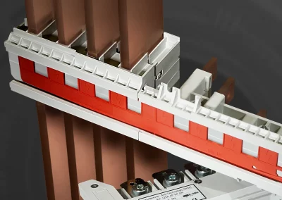 E-CON s.i. by IDS-Technology: fully withdrawable switchgear technology with just three modules. Compact, safe, and flexible — for motor starters up to 22 kW and systems up to 250 kW.
